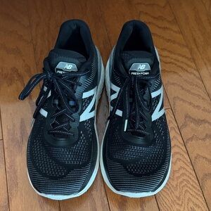 New Balance Men's Black and Gray Athletic Shoes